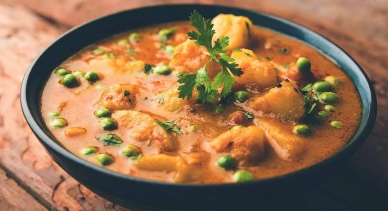 Potato Curry with Peas and Carrots